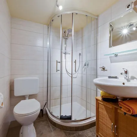 Wooden Holiday In Barndorf With Sun Terrace Tatil Evi Viechtach